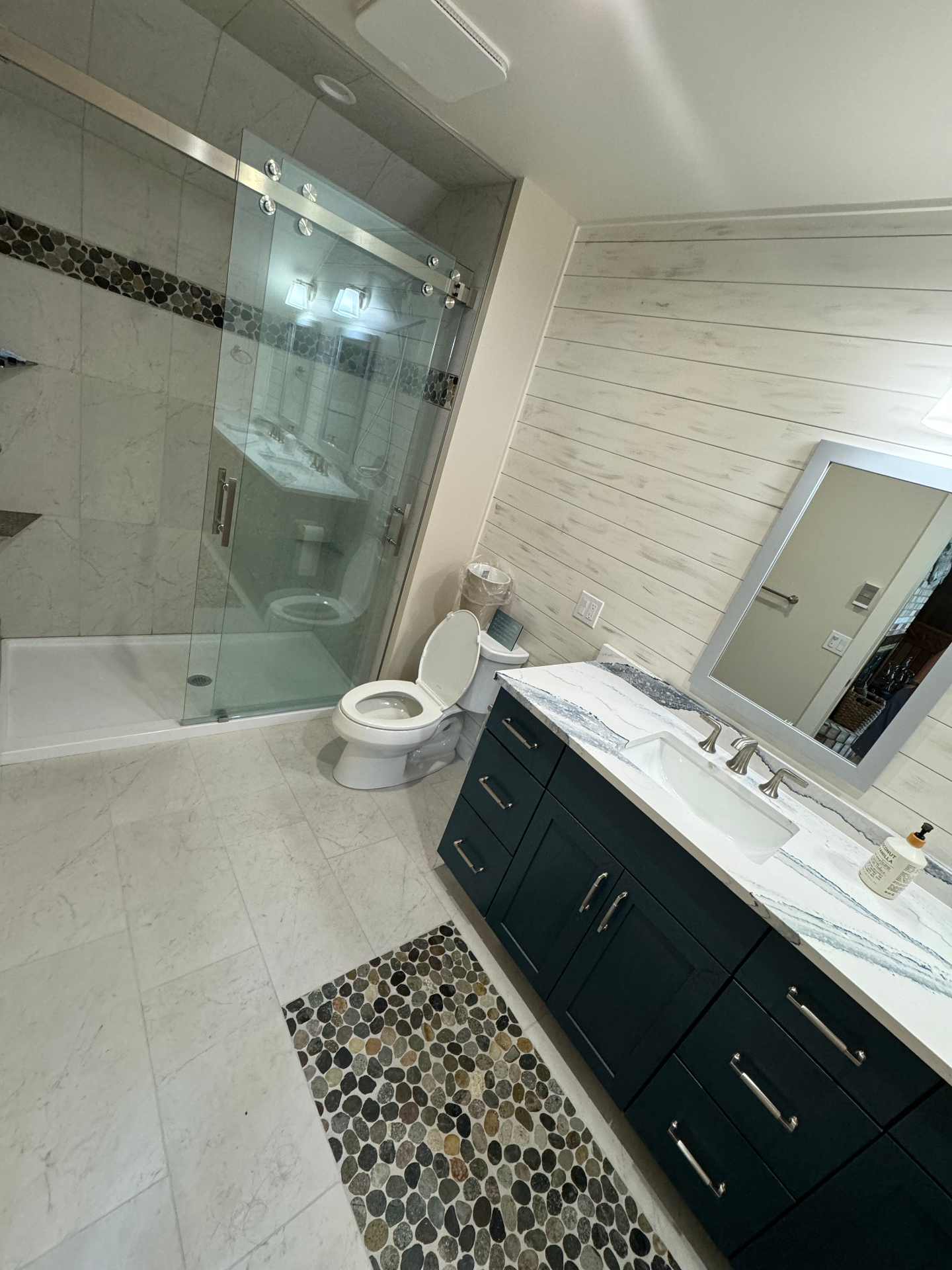 Marble & Navy Vanity Bath